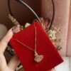 Swan necklace 🦢قلادة البجعة