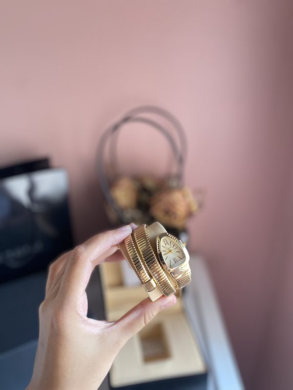 Montre bvlgari ساعة افعى